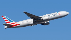 Photo of N753AN - Boeing 777-223(ER) operated by American Airlines