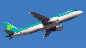 Photo of EI-DEN - Airbus A320-214 operated by Aer Lingus