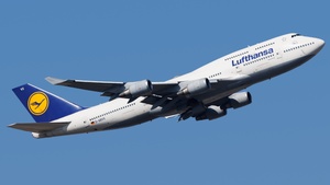 Photo of D-ABVX - Boeing 747-430 operated by Lufthansa