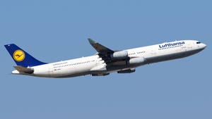 Photo of D-AIFC - Airbus A340-313 operated by Lufthansa