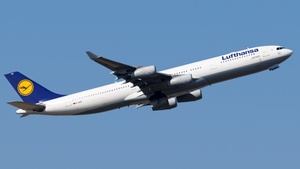 Photo of D-AIGS - Airbus A340-313 operated by Lufthansa