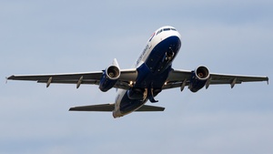 Photo of G-EUPG - Airbus A319-131 operated by British Airways