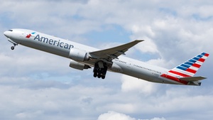 Photo of N730AN - Boeing 777-323(ER) operated by American Airlines