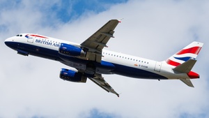 Photo of G-EUUM - Airbus A320-232 operated by British Airways