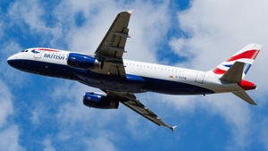 Photo of G-EUYB - Airbus A320-232 operated by British Airways
