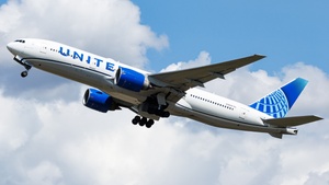 Photo of N78005 - Boeing 777-224(ER) operated by United Airlines