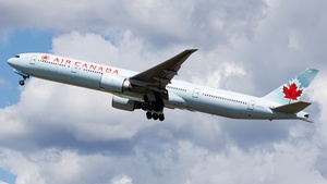 Photo of C-FIVS - Boeing 777-333(ER) operated by Air Canada