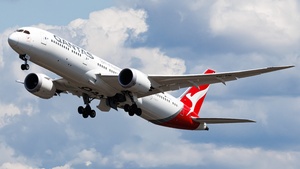 Photo of VH-ZNI - Boeing 787-9 Dreamliner operated by Qantas