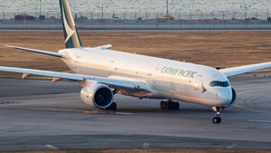 Photo of B-LXI - Airbus A350-1041 operated by Cathay Pacific Airways