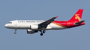 Photo of B-6359 - Airbus A320-214 operated by Shenzhen Airlines