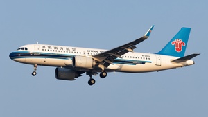Photo of B-32H3 - Airbus A320-251N operated by China Southern Airlines