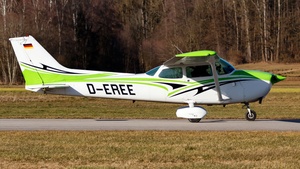 Photo of D-EREE - Cessna 172P Skyhawk operated by Fliegerverein München
