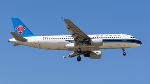 Photo of B-6255 - Airbus A320-214 operated by China Southern Airlines