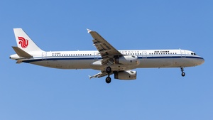Photo of B-6885 - Airbus A321-232 operated by Air China