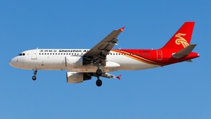 Photo of B-6563 - Airbus A320-214 operated by Shenzhen Airlines
