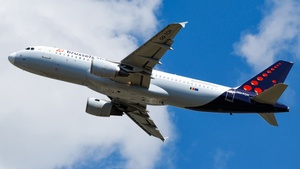 Photo of OO-TCH - Airbus A320-214 operated by Brussels Airlines