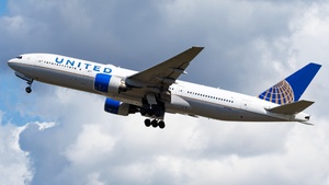 Photo of N799UA - Boeing 777-222(ER) operated by United Airlines