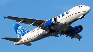 N821UA