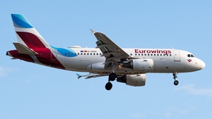 Photo of D-AKNV - Airbus A319-112 operated by Eurowings