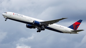 Photo of N838MH - Boeing 767-432(ER) operated by Delta Air Lines