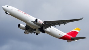 Photo of EC-MAA - Airbus A330-302 operated by Iberia