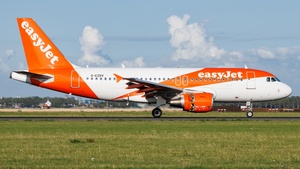 Photo of G-EZDV - Airbus A319-111 operated by easyJet