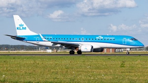 Photo of PH-EZW - Embraer ERJ-190STD operated by KLM Cityhopper