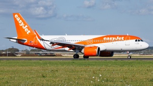 Photo of OE-LSP - Airbus A320-251N operated by easyJet Europe
