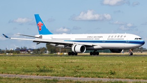 Photo of B-5965 - Airbus A330-323 operated by China Southern Airlines