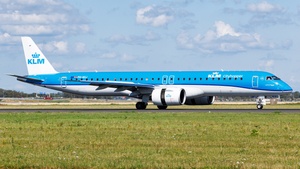 Photo of PH-NXJ - Embraer ERJ-195-E2 operated by KLM Cityhopper