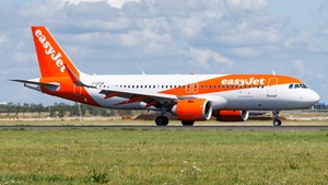 Photo of G-UZLM - Airbus A320-251N operated by easyJet