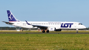 Photo of SP-LNL - Embraer ERJ-195AR operated by LOT Polish Airlines
