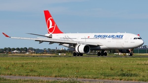 Photo of TC-JIR - Airbus A330-223 operated by Turkish Airlines