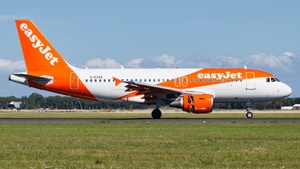 Photo of G-EZAG - Airbus A319-111 operated by easyJet