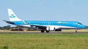 Photo of PH-EZV - Embraer ERJ-190STD operated by KLM Cityhopper
