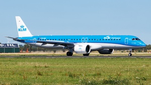 Photo of PH-NXG - Embraer ERJ-195-E2 operated by KLM Cityhopper