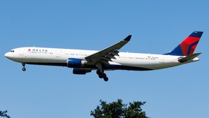Photo of N818NW - Airbus A330-323 operated by Delta Air Lines