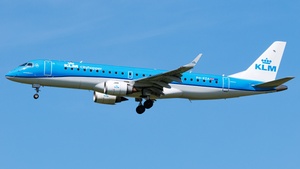 Photo of PH-EZA - Embraer ERJ-190STD operated by KLM Cityhopper