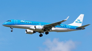 Photo of PH-EZF - Embraer ERJ-190STD operated by KLM Cityhopper