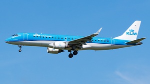 Photo of PH-EZP - Embraer ERJ-190STD operated by KLM Cityhopper