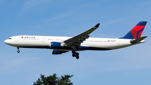 Photo of N824NW - Airbus A330-302 operated by Delta Air Lines