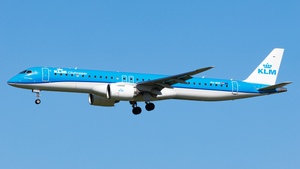 Photo of PH-NXF - Embraer ERJ-195-E2 operated by KLM Cityhopper