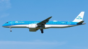 Photo of PH-NXP - Embraer ERJ-195-E2 operated by KLM Cityhopper