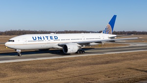 Photo of N78003 - Boeing 777-224(ER) operated by United Airlines