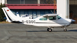 Photo of D-EDOC - Cessna T210M Turbo Centurion operated by Private