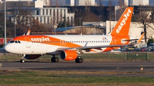 Photo of OE-IJH - Airbus A320-214 operated by easyJet Europe