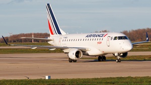 Photo of F-HBXJ - Embraer ERJ-170STD operated by Air France HOP