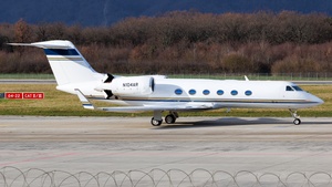 Photo of N104AR - Gulfstream GIV-X (G450) operated by Private