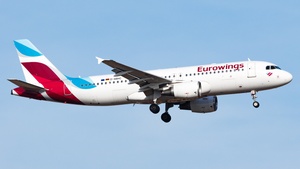 Photo of D-ABHC - Airbus A320-214 operated by Eurowings