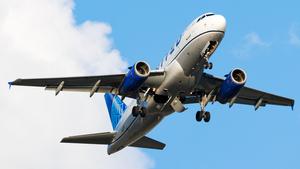 N882UA